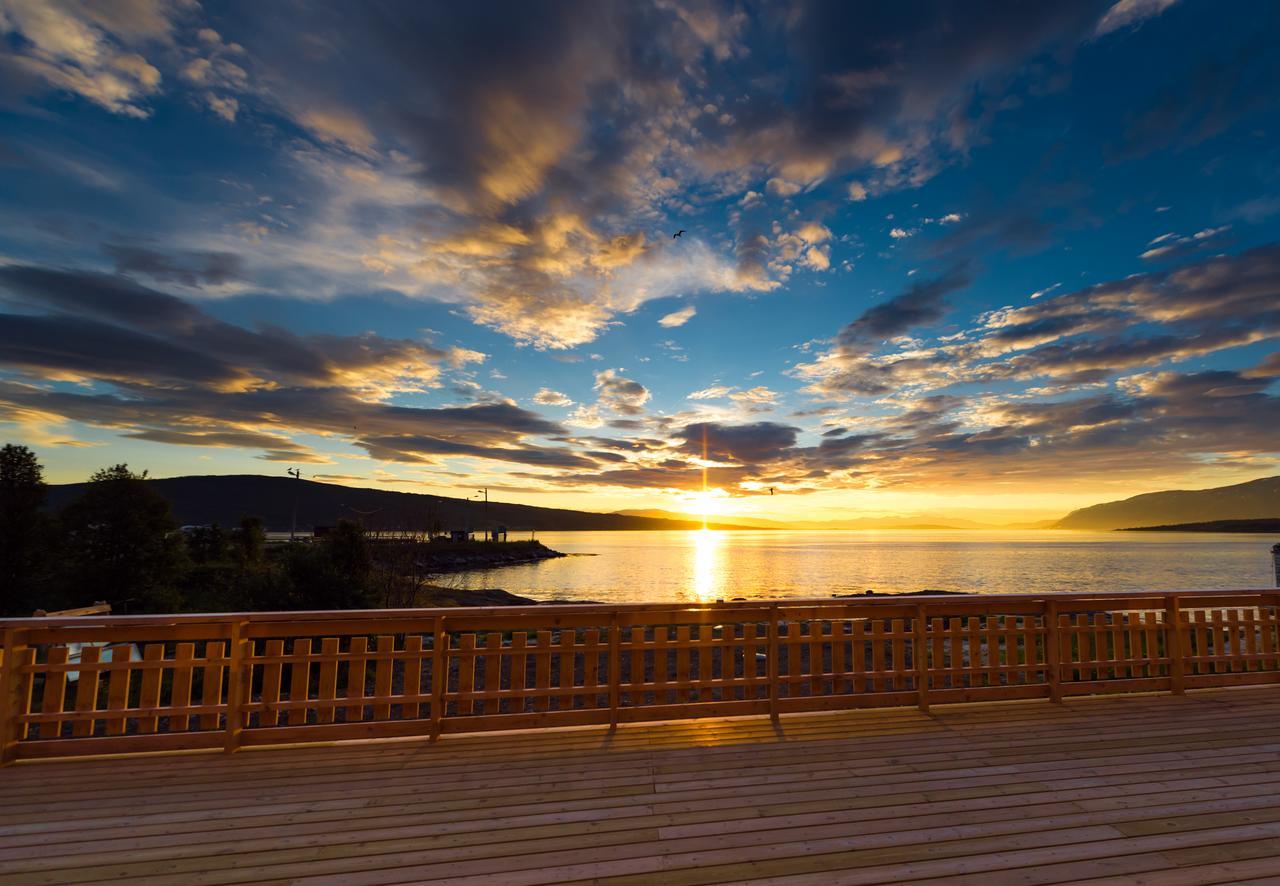 Vikran Vacation: Sea Fishing And Northern Lights Eksteriør bilde
